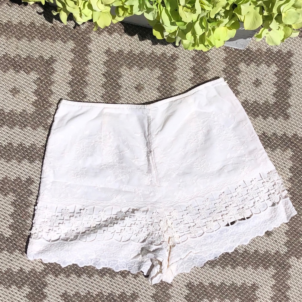 Cream Urban Outfitters High Waisted Zip Up Shorts